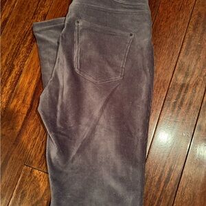 HUE Women's Gray Corduroy Skinny Pants